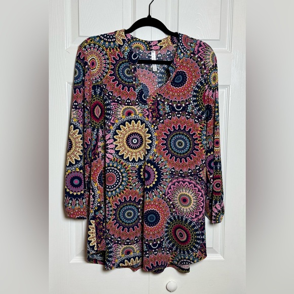 Dear Scarlett Tops - Dear Scarlett Vibrant Mandala Print Top
